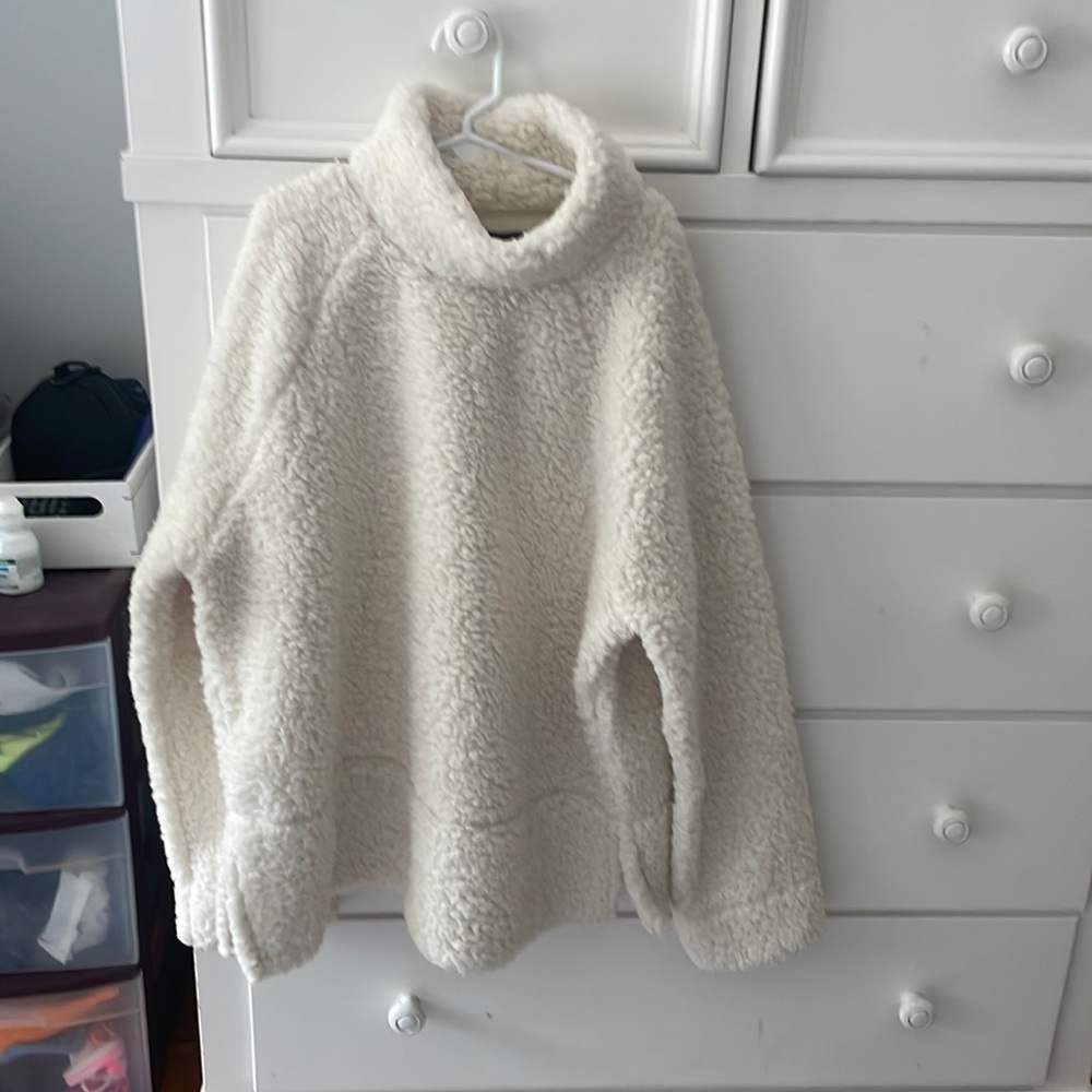Gap fleece turtleneck, new with tags, never worn
